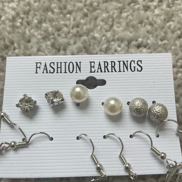 Silver earring bundle - Picture 2 of 7